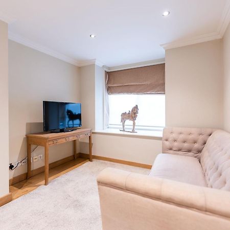 Luxury 6 Bedroom House In Southwick Street Londres Exterior foto