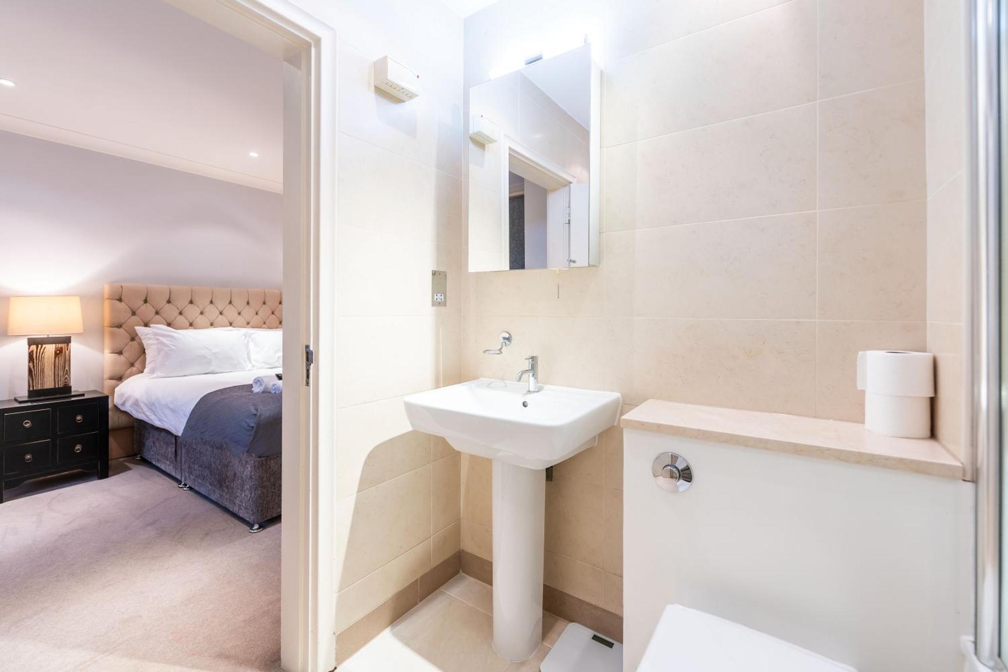 Luxury 6 Bedroom House In Southwick Street Londres Exterior foto