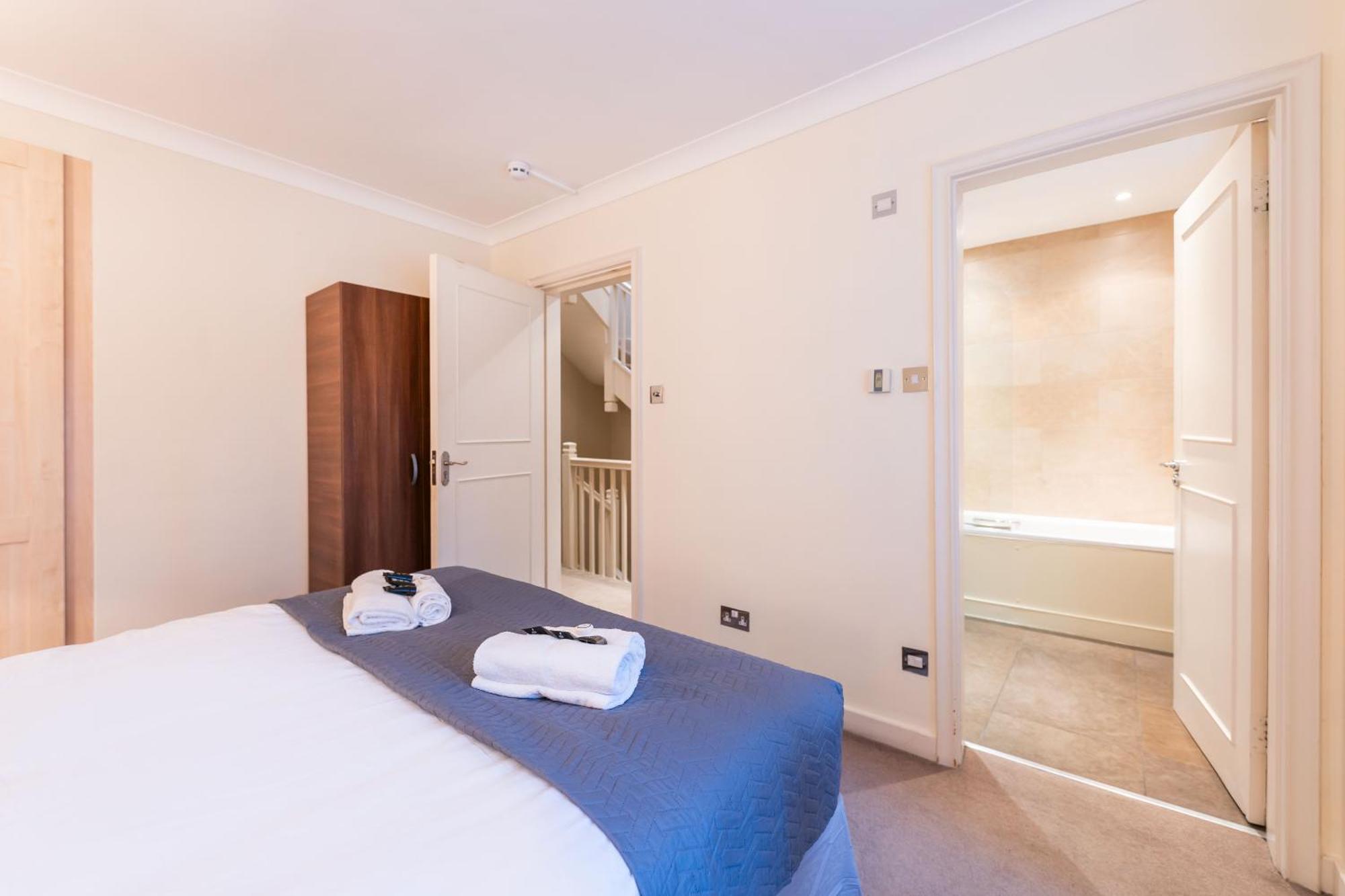 Luxury 6 Bedroom House In Southwick Street Londres Exterior foto